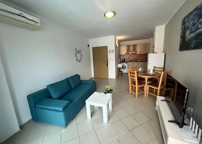 Large In Sunny Daire *